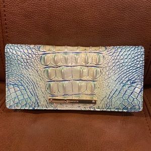NWOT Brahmin Seafoam Ombré Wallet